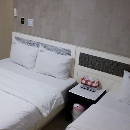 Novalus Tourist Hotel Сеул Екстериор снимка