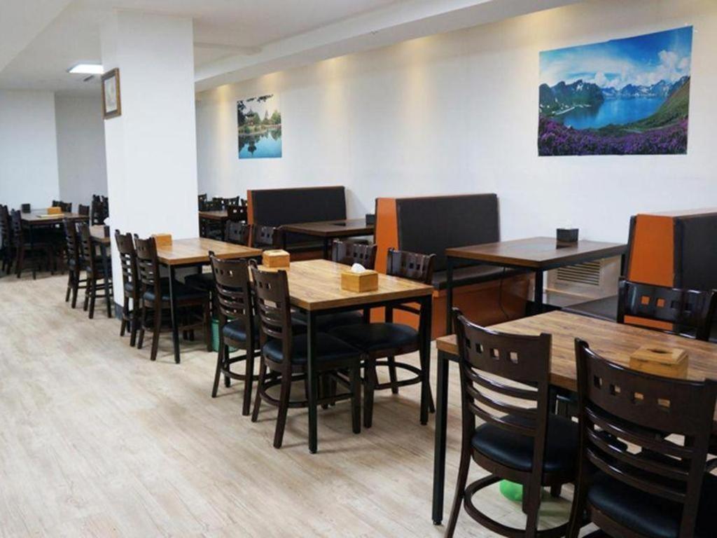 Novalus Tourist Hotel Сеул Екстериор снимка