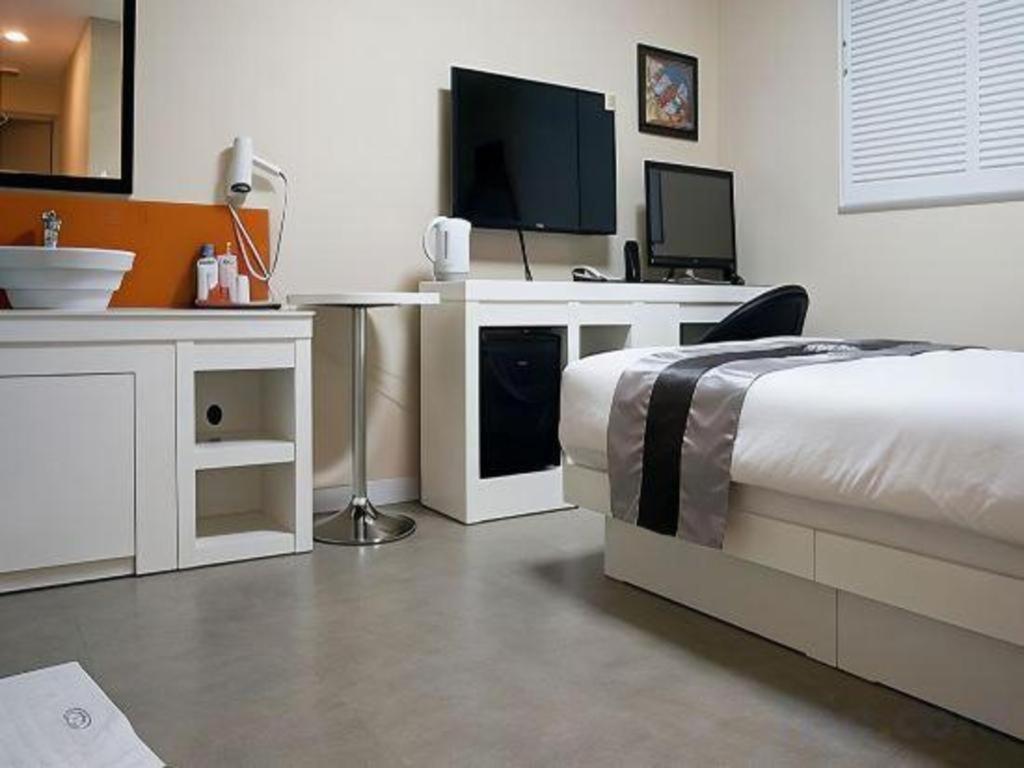 Novalus Tourist Hotel Сеул Екстериор снимка