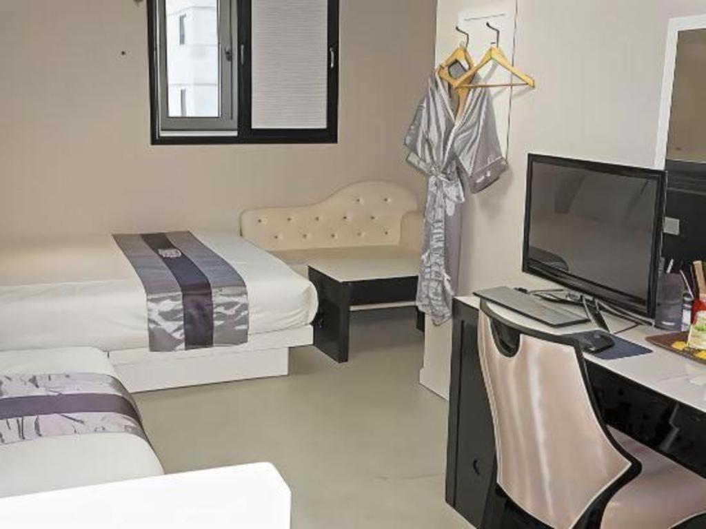 Novalus Tourist Hotel Сеул Екстериор снимка