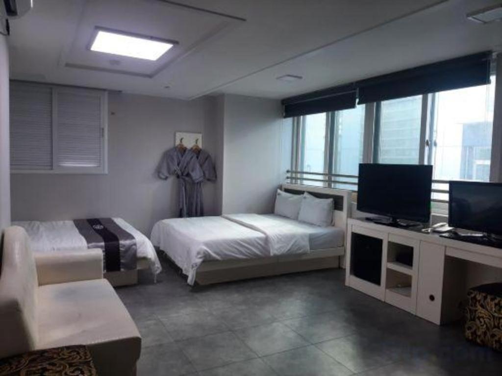 Novalus Tourist Hotel Сеул Екстериор снимка