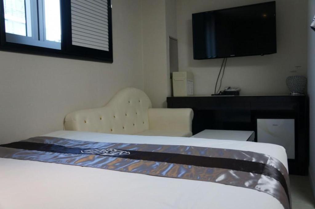 Novalus Tourist Hotel Сеул Екстериор снимка