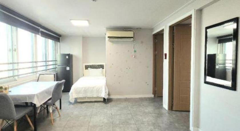 Novalus Tourist Hotel Сеул Екстериор снимка